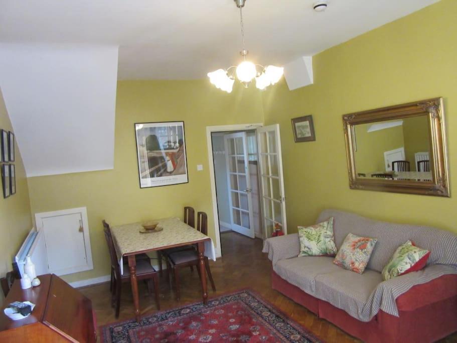 Cathedral Cottage Londonderry Exterior foto
